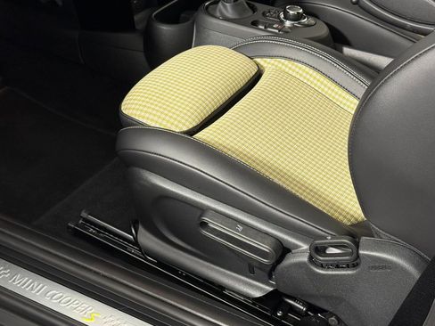 Certified 2024 MINI Cooper SE image 26