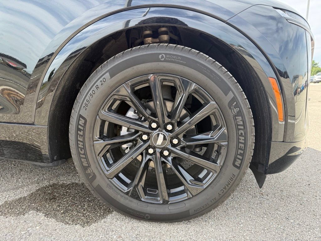 Certified 2024 Cadillac Lyriq Sport AWD/4WD image 18