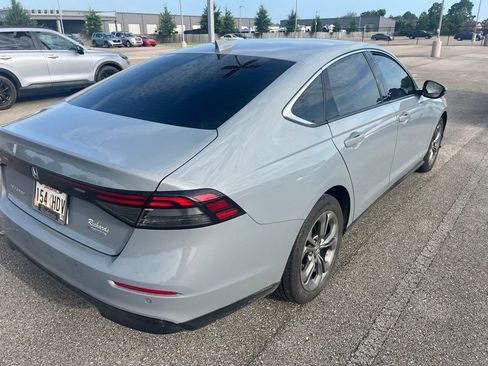 Used 2024 Honda Accord EX-L image 3