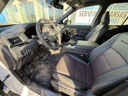 New 2026 Honda Ridgeline Black Edition image 15