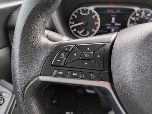 Used 2025 Nissan Sentra SV FWD image 21