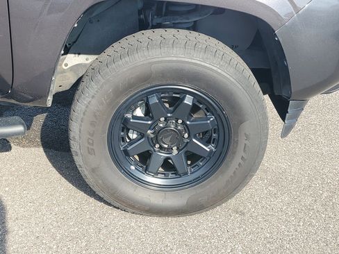 Used 2023 Toyota Tacoma SR5 image 38