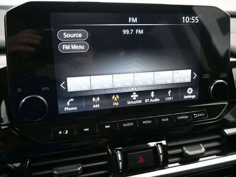 Used 2025 Nissan Pathfinder Platinum AWD/4WD image 15
