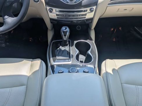 Used 2019 INFINITI QX60 Luxe w/ Essential Package FWD image 20