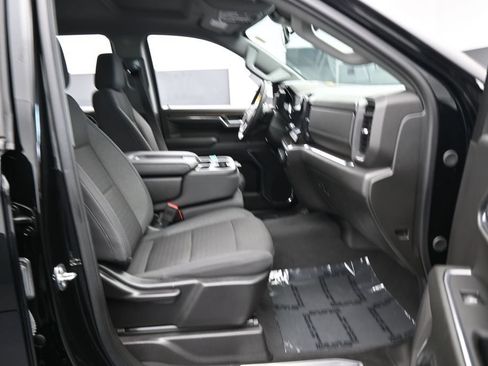 Used 2024 Chevrolet Silverado 1500 LT RWD image 38