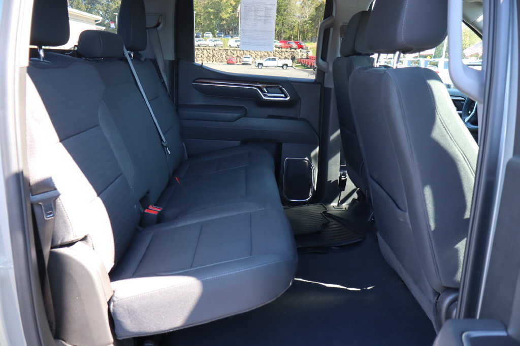 Used 2025 Chevrolet Silverado 1500 LT AWD/4WD image 16