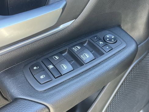 Used 2023 RAM 1500 Big Horn AWD/4WD image 11