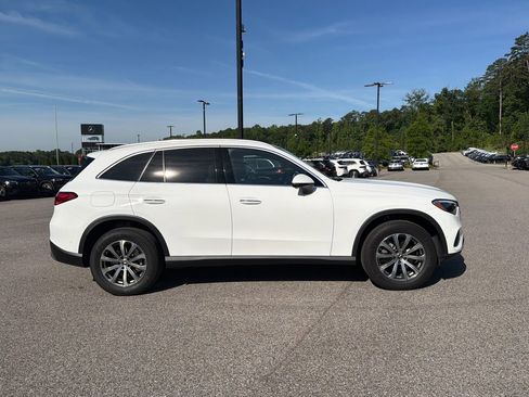 Used 2026 Mercedes-Benz GLC 300 4MATIC image 13