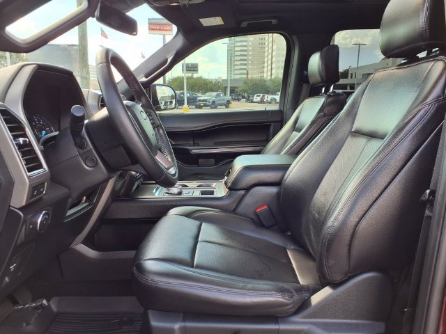 Used 2020 Ford Expedition XLT w/ Equipment Group 202A RWD image 4