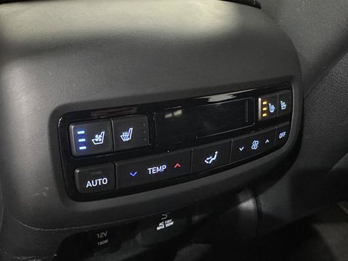 Used 2023 Hyundai Palisade Calligraphy image 29