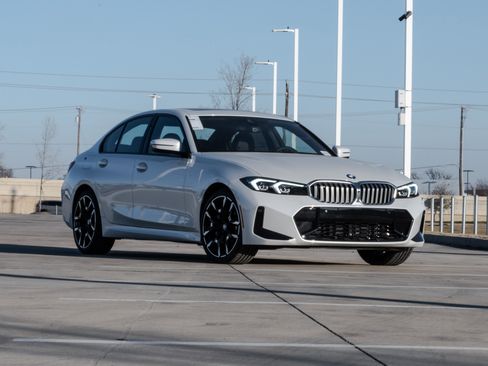 New 2026 BMW 330i Sedan w/ M Sport Package image 2