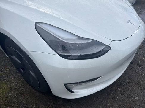 Used 2022 Tesla Model 3 Long Range image 2
