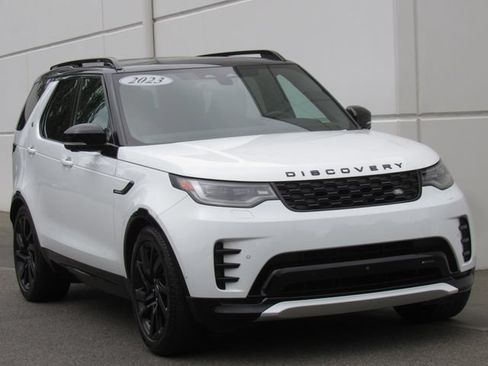 Used 2023 Land Rover Discovery S R-Dynamic AWD/4WD image 2