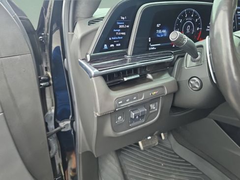 Used 2023 Cadillac Escalade ESV V AWD/4WD image 21