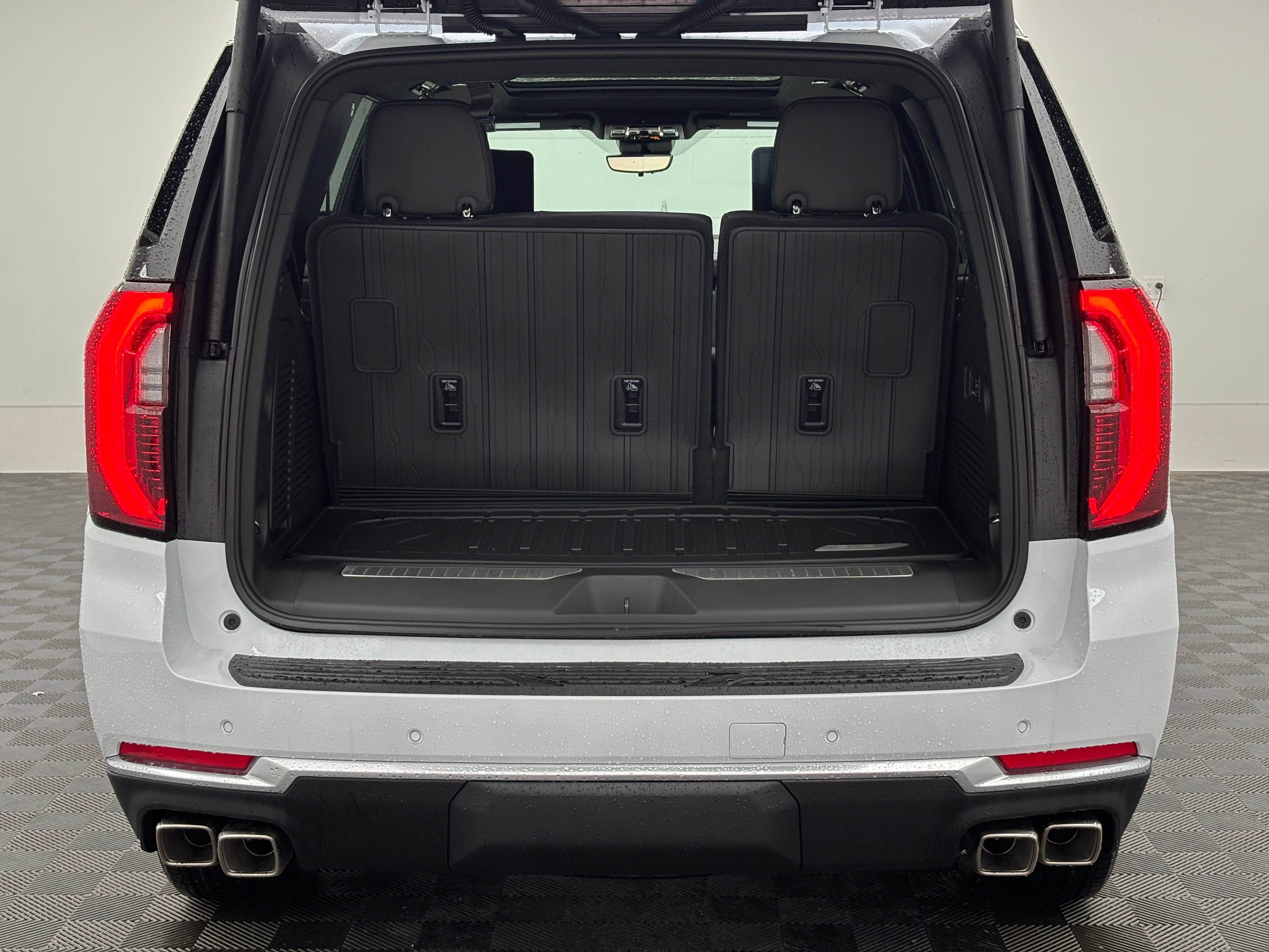 New 2026 GMC Yukon Denali w/ Advanced Technology Package AWD/4WD image 13