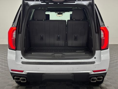 New 2026 GMC Yukon Denali w/ Advanced Technology Package AWD/4WD image 13