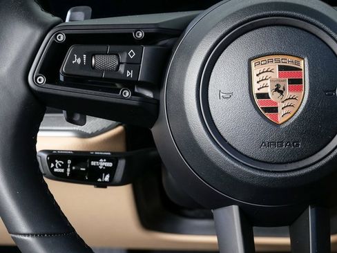 Certified 2026 Porsche Cayenne image 11