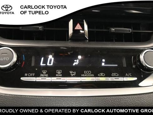 Used 2025 Toyota Corolla LE FWD image 14