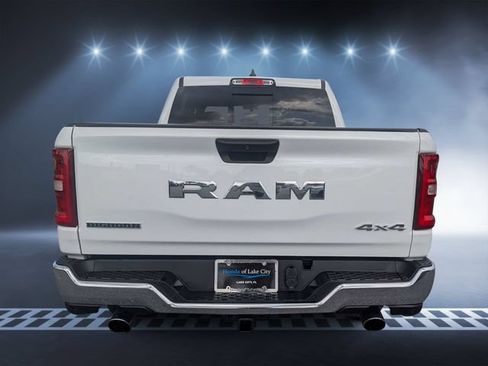 Used 2025 RAM 1500 Big Horn AWD/4WD image 4