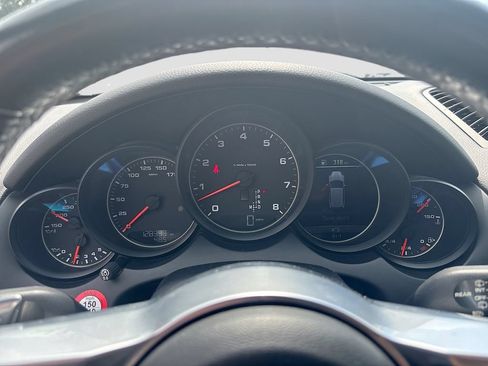 Used 2017 Porsche Cayenne AWD/4WD image 41