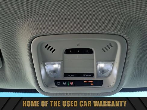 Used 2019 Chevrolet Traverse LT FWD image 27