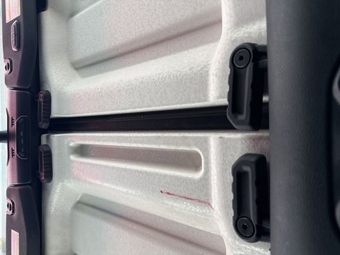 Used 2023 Jeep Gladiator Overland image 27