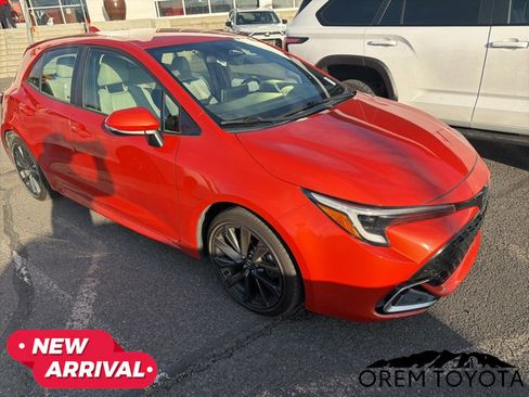 Used 2025 Toyota Corolla XSE FWD image 1