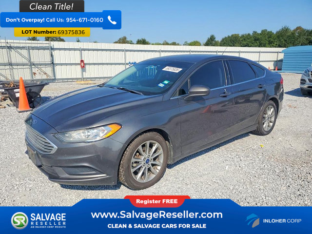 Used 2017 Ford Fusion SE w/ Fusion SE Technology Package FWD image 1