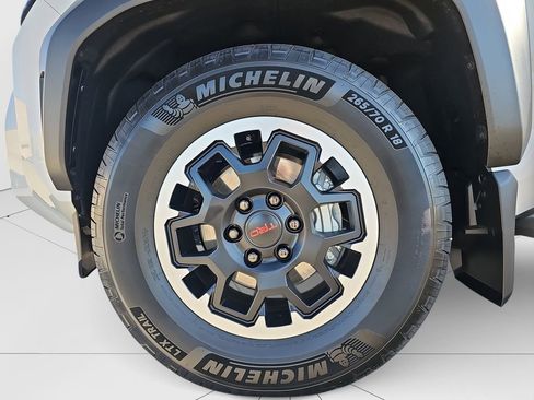 Certified 2026 Toyota 4Runner TRD Off-Road Premium image 24