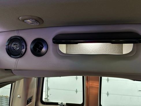 Used 2019 GMC Savana 2500 RWD image 44