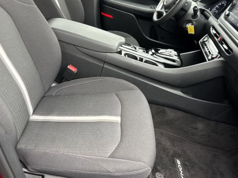 Used 2023 Hyundai Sonata SE image 17