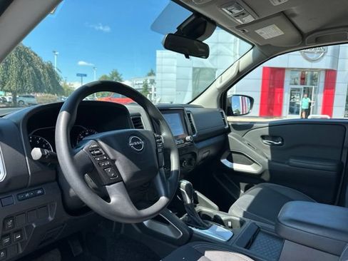 Certified 2024 Nissan Frontier SV w/ Technology Package AWD/4WD image 13