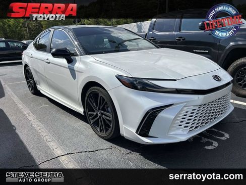 Used 2025 Toyota Camry XSE FWD image 1