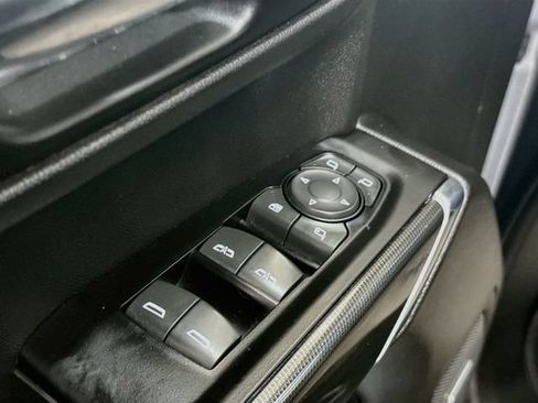 Used 2019 GMC Sierra 1500 AT4 w/ AT4 Preferred Package AWD/4WD image 19