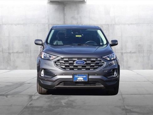 Certified 2024 Ford Edge Titanium image 4