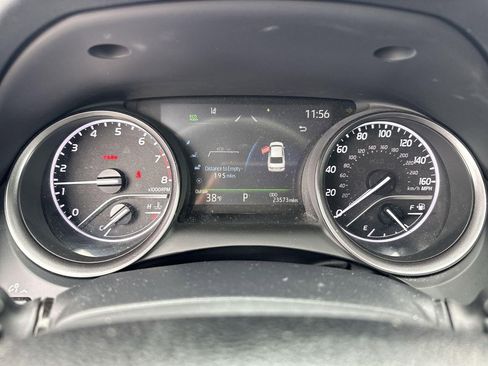 Used 2023 Toyota Camry SE image 12
