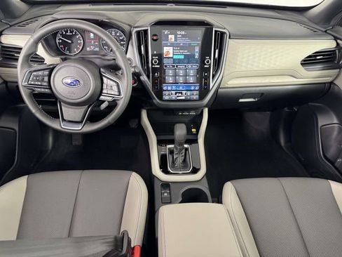 Certified 2025 Subaru Forester Limited image 5