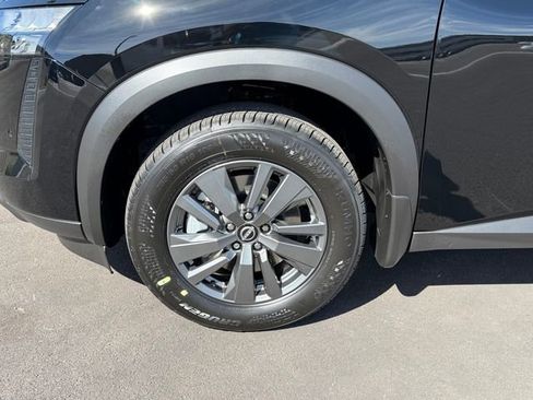 New 2026 Nissan Pathfinder SV image 28