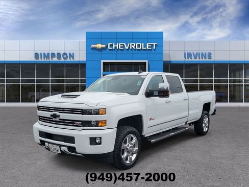 Used 2019 Chevrolet Silverado 2500 LTZ w/ Duramax Plus Package AWD/4WD image 4