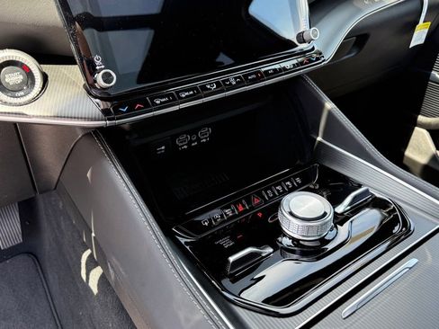 New 2026 Jeep Grand Wagoneer Summit AWD/4WD image 19