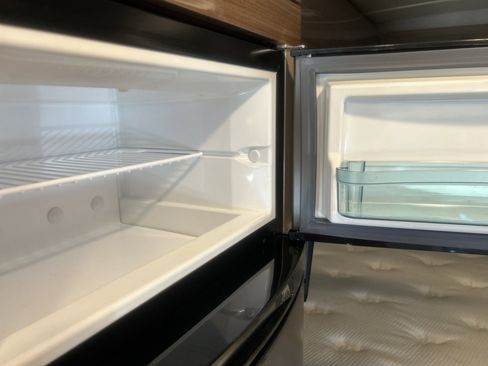 Used 2015 Mercedes-Benz Sprinter 3500 image 52