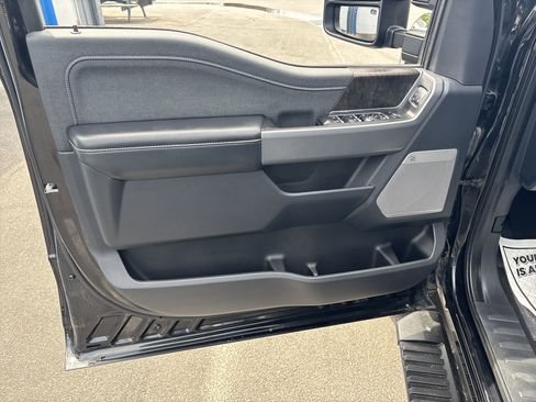 Used 2024 Ford F350 Lariat w/ Camper Package image 16