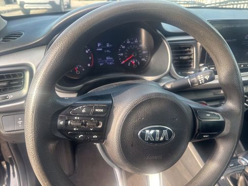 Used 2021 Kia Rio LX FWD image 16