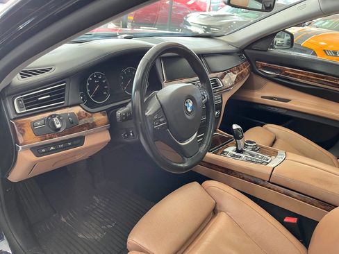 Used 2014 BMW 740Li image 19