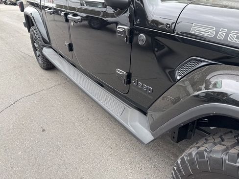 New 2025 Jeep Gladiator Sport image 6