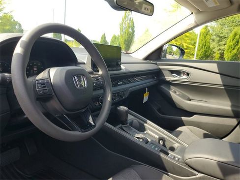 New 2025 Honda Accord SE image 12