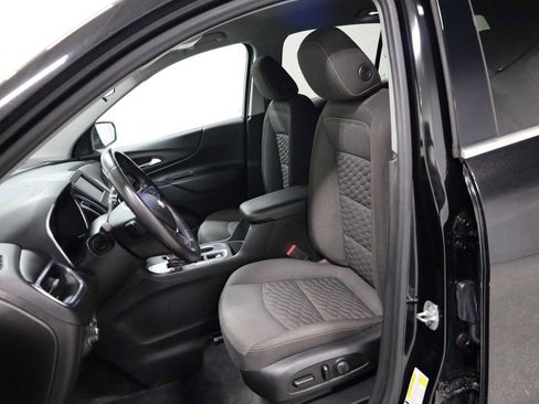 Used 2020 Chevrolet Equinox LT w/ Driver Convenience Package FWD image 5