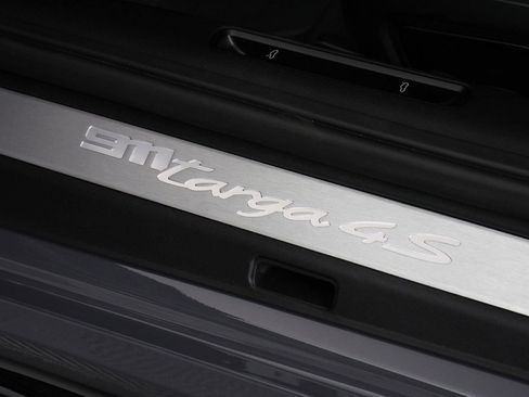 New 2026 Porsche 911 Targa 4S image 15