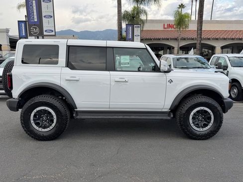 New 2025 Ford Bronco Badlands AWD/4WD image 11