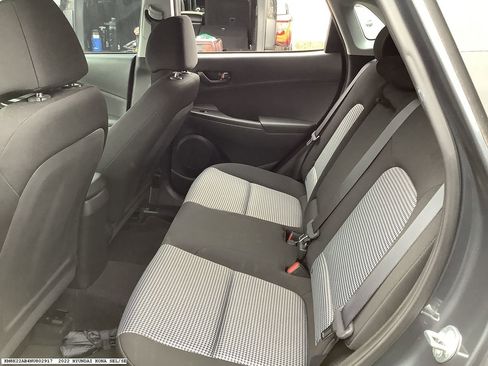 Used 2022 Hyundai Kona SE image 14